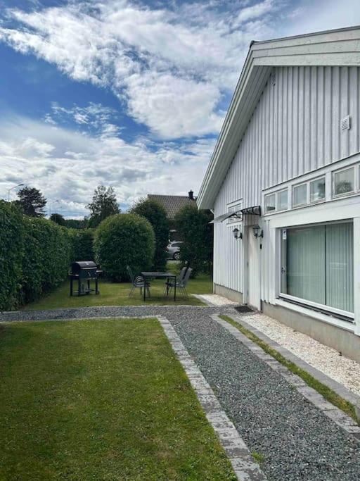 Studiolaegenhet I Hoega Kusten Ullanger Exterior photo